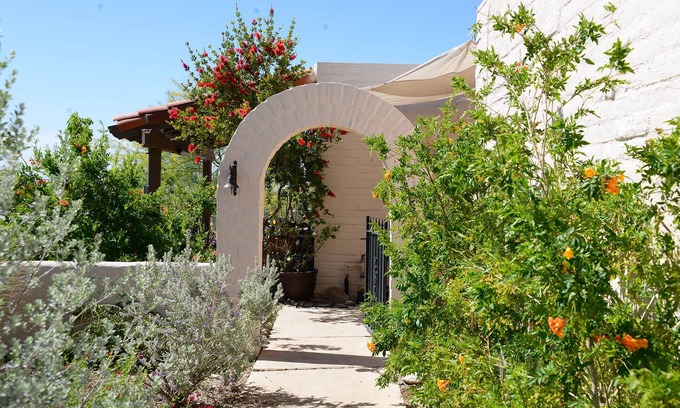 Sunrise Presidio Townhomes House | Mountain View Town Home in Catalina Foothills, Tucson