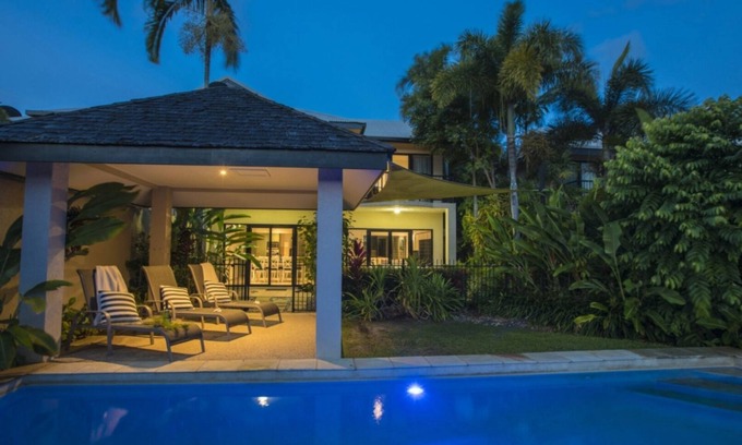 Port Douglas House | Unforgettable Catalina Hotel Experience in Port Douglas