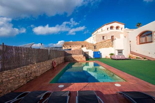 La Bisbal del Penedes Villa | Beautiful Catalunya Casas Villa near Sitges with Pool