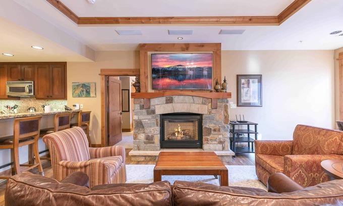 Truckee Condo | Catamount Lodge 308 - Premier Slopeside Retreat with Spa