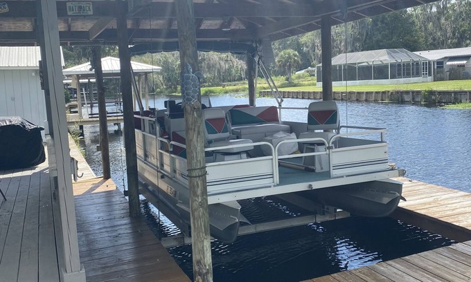 Lorida House | Escape and Unwind: Your Perfect Getaway Awaits!