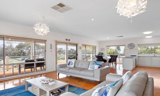 Lake Wangary House | Catch of the Bay: Prime Esplanade Location with Channel Views