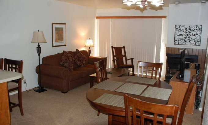 Summit Park House | Experience Sundance Film Festival and Thrilling Skiing Adventures