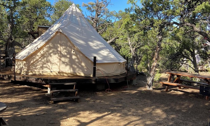 Duchesne RV Rental | Experience the Beauty of Hope Acres with Pet-Friendly Amenities