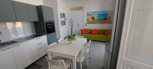 San Foca House | Cate a Mare: Oceanfront Escape with Private Beach Access