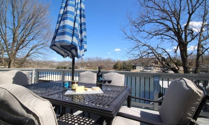 Osage Beach Cabin | Lakefront Retreat: Catfish Cabin with Pool & Spa Amenities