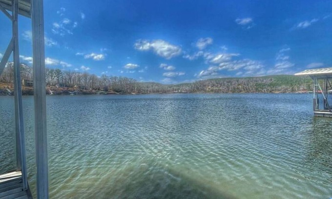 Crane Hill House | Catfish Cabin on Smith Lake- Crooked Creek!