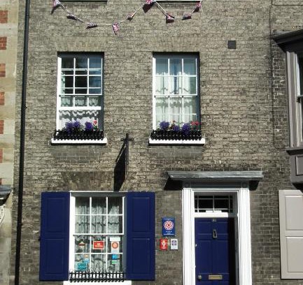 Salisbury Bed & Breakfast | Elegant Cathedral View B & B with Complimentary Breakfast