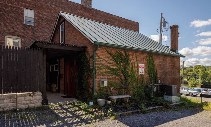Catskill Heights House | Scenic Catskill Cottage: Steps to Downtown & River Views