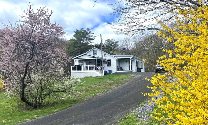 Saugerties Other | Explore Catskill Mountains: Guest Rated 9.8 with Great Amenities