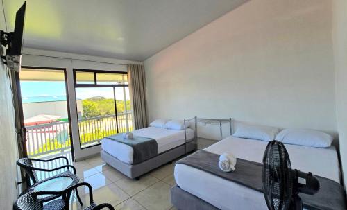 Monteverde Hotel | Family-Friendly Stay at Cattleya with Pet & Kitchen Access
