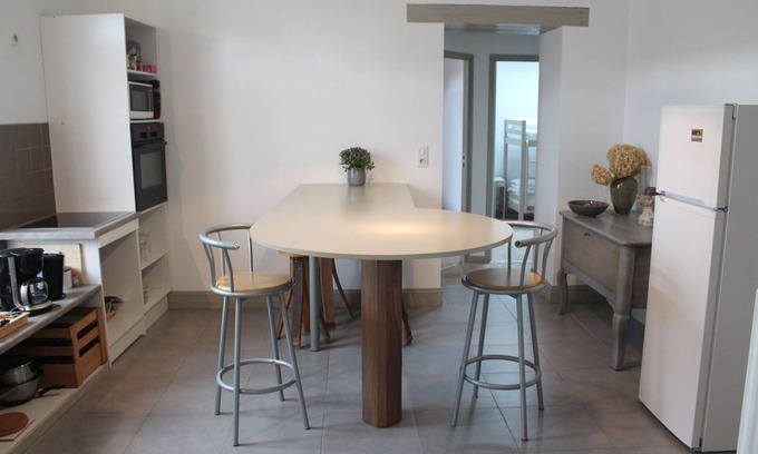 Cauroy-les-Hermonville Cottage | Elegant Cauroy Les Hermonville: Renovated Cottage Retreat