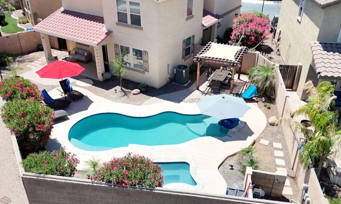 San Tan Valley House | Relaxing Retreat: Private Pool & Spa for Groups in Johnson Ranch