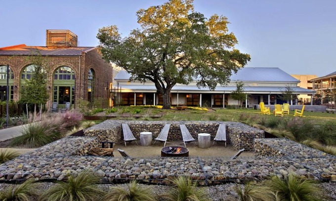 College Station Hotel | Discover Cavalry Court: A 4-Star Oceanfront Retreat