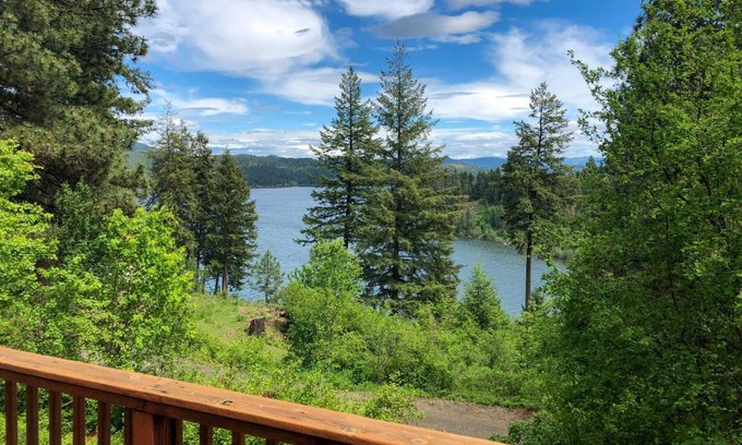 Worley House | Family-Friendly Cave Bay Vacation Rental with Game Room
