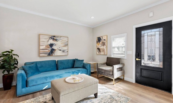 Hillcrest House | Discover Caviar Dreams in Hillcrest with Family-Friendly Amenities