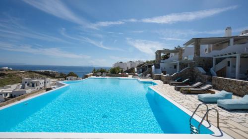 Elia Villa | Experience Oceanfront Bliss at Cavo Blue Villas