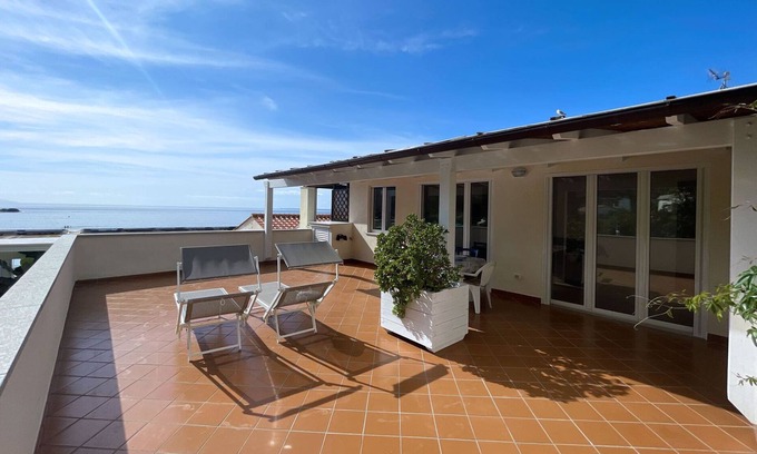 Cavoli Apartment | Cavoli beach, a few steps from the wonderful sea!