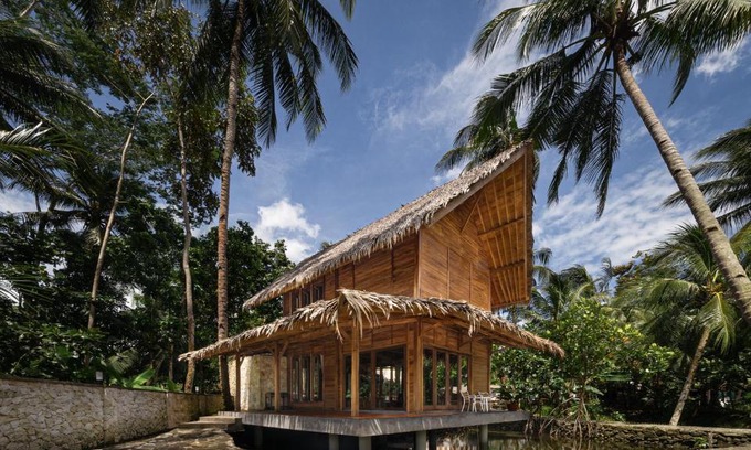 Batu Karas Villa | Charming Cay's House Batukaras: 4-Star Family-Friendly Retreat