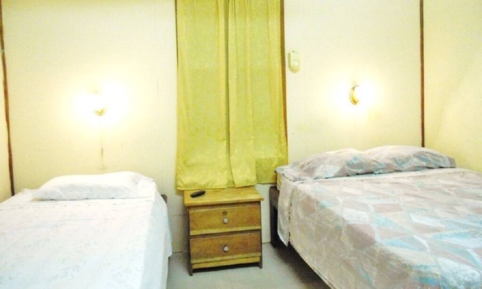Caye Caulker Hotel | Guest Rated 10/10: Caye Caulker Private Room with Spa