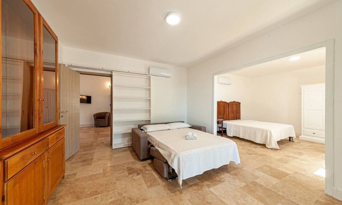 Sorso House | Oceanfront Cayenna Suite with Breakfast and Family Amenities