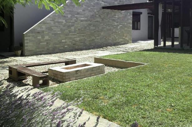 Techirghiol House | Pet-Friendly Villa T in Techirghiol with Ocean Views