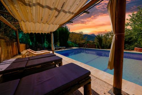 La Iruela House | Explore Holiday Homes in Cazorla, Spain - Guest Rated 9.4