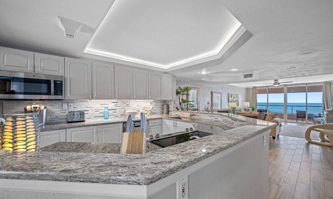 Sand Key Condo | Experience CBC 1-15E: Breathtaking Gulf Views & Spa Bliss!