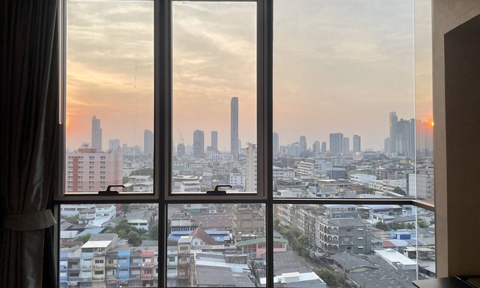 Sathorn Apartment | Modern CBD Apartment in Sathorn, Near Chongnonsi