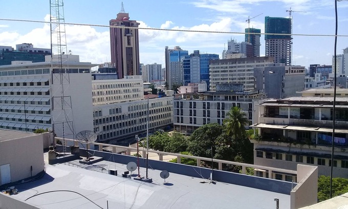 Mchafukoge Apartment | Ocean View CBD Apartment with Exceptional Guest Rating