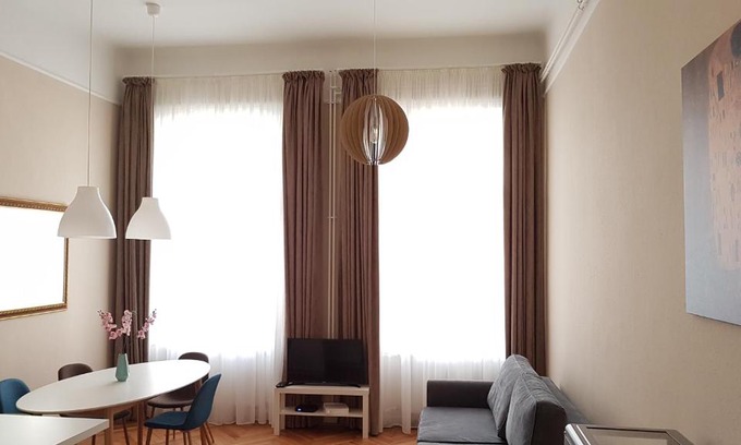 Orszagut Apartment | Family-Friendly CBS Apartments Budapest - Guest Rated 9.7/10