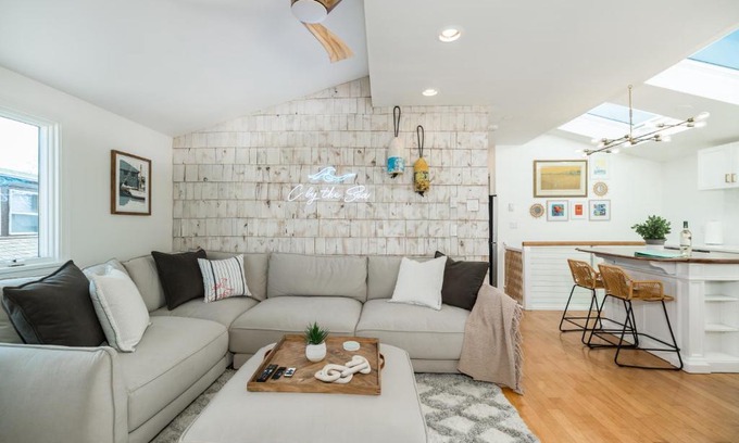 Gloucester Apartment | Oceanfront Paradise: CbytheSea Penthouse with Spectacular Views