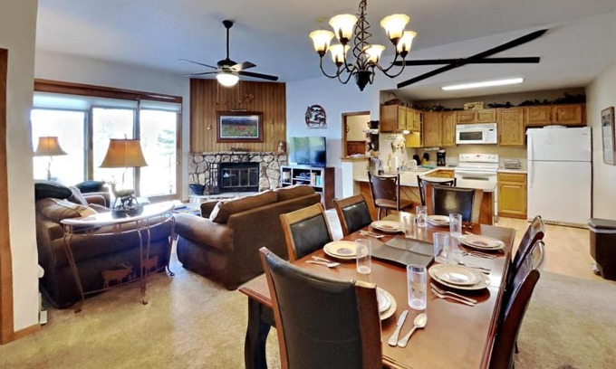 Wildernest House | Buffalo Village: Family-Friendly Retreat with Top Reviews