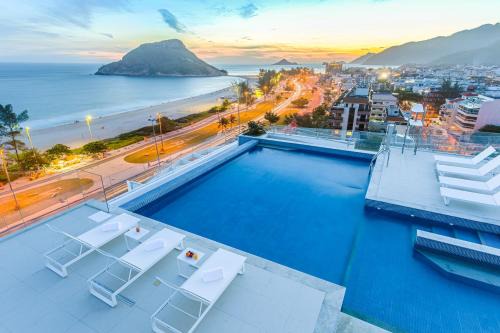 Recreio dos Bandeirantes Hotel | Relax at CDesign Hotel: 4-Star Beachfront Paradise