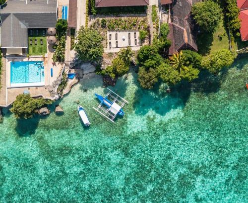 Moalboal Hotel | Oceanfront Cebu Seaview Dive Resort with Private Beach