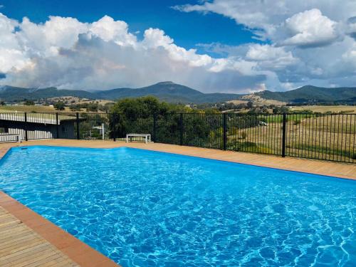 Merrijig Apartment | Discover Cedar Apartments - Family-Friendly Retreat in Merrijig