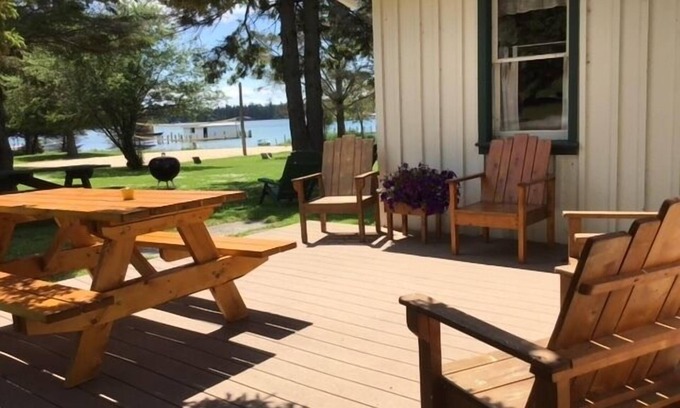 Cedarville Cabin | Cozy Cedar Cottage with Ocean View in Cedarville, MI