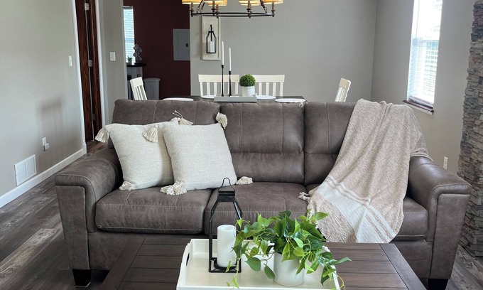 Cedar Rapids - Iowa City House | Cedar Crossing Destination
