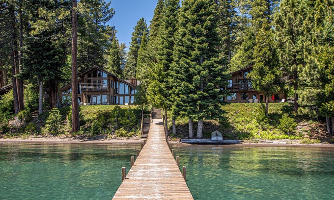 Tahoe Woods House | Inviting Cedar Hollow Lakefront Home with Scenic Views