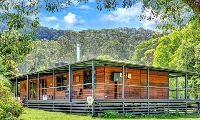 Kangaroo Valley House | Discover Cedar House on 5 Scenic Acres with Pool Access