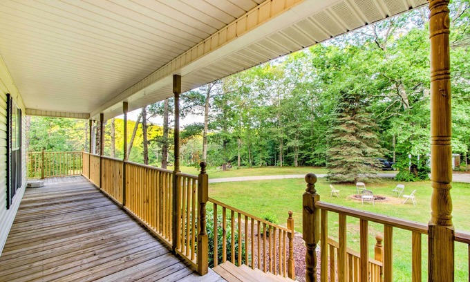 Cedar Mountain Cottage | Explore Cedar Mountain House: 12 Acres & Great Trails!