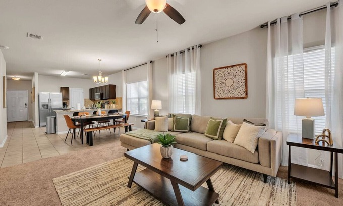 Cedar Park House | Cedar Park Temporary Stay 4BR