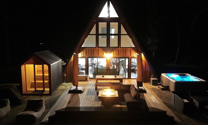 Big Flats House | Cedar Sands - A-Frame w/Sauna, Hot & Cold Tub