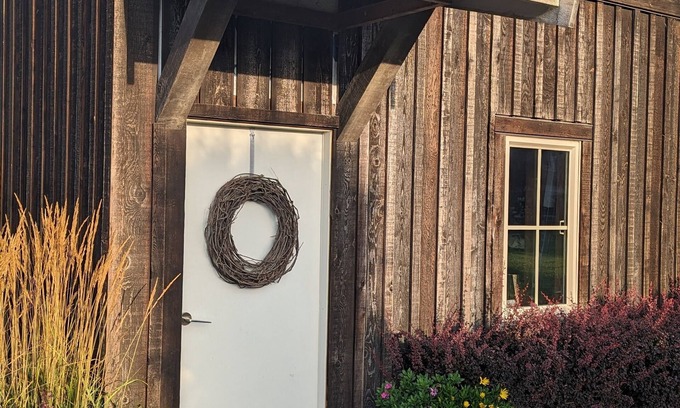 Chilliwack House | Top-Rated Cedar View Loft with Family-Friendly Amenities