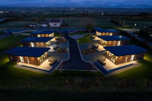 Llangefni House | Discover Cefni Lodge for Your Next Getaway Adventure