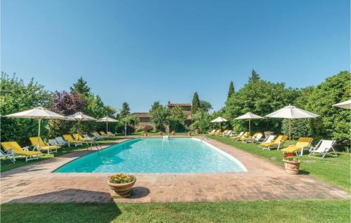 San Pietro a Cegliolo Apartment | Discover Cegliolo 2: Family-Friendly with Pool & Pets Welcome