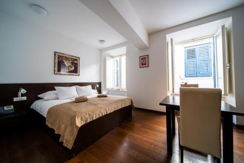 Dubrovnik Old Town Apartment | Celenga Apartments: Oceanfront Escape with Free Parking