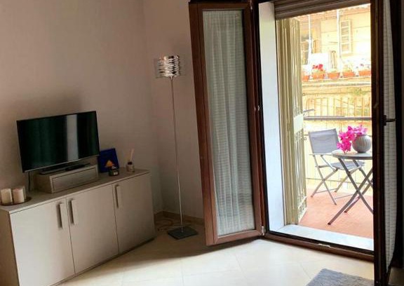 Arenella Apartment | Celeste House: Guest Rated 10/10 with Breakfast Included