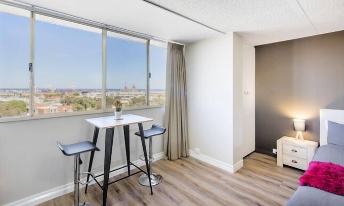 Fremantle Apartment | Celina's Ocean View Studio: Guest Rated 9.6 with Pool Access