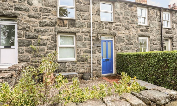 Llanystumdwy Cottage | Discover CELYNFA: Pet-Friendly Cottage in Criccieth